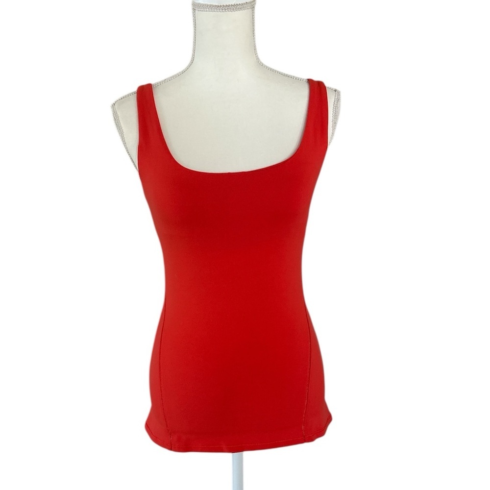 Lululemon Women’s Tank With Built in Bra